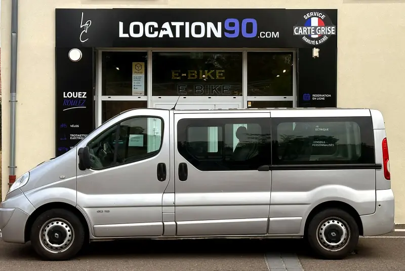 Renault Trafic 9 places