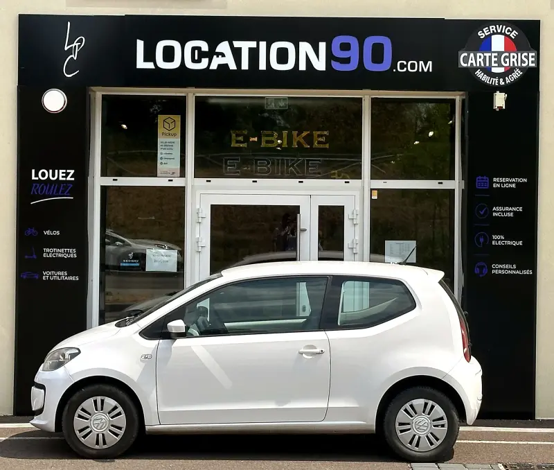 VOLKSWAGEN UP